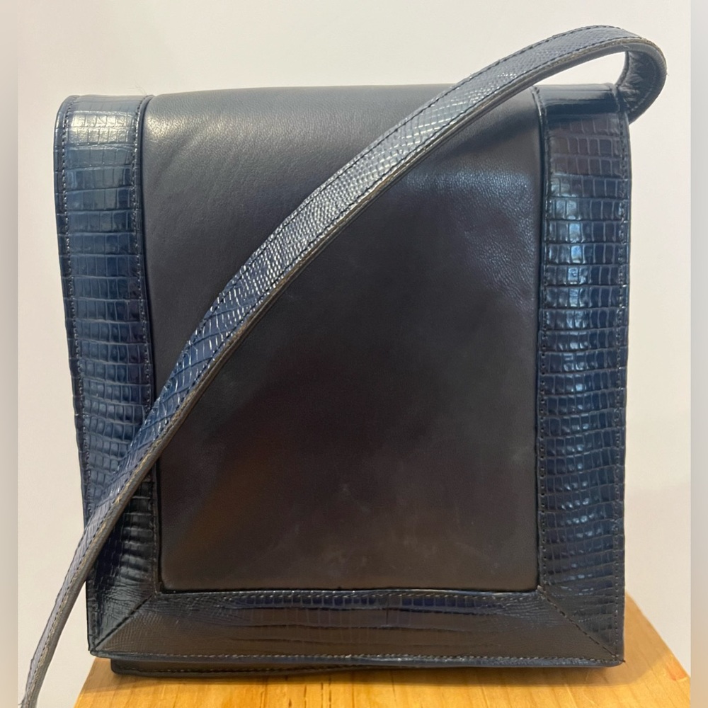 VTG Sondra Roberts Navy Blue Lambskin Leather Croc Embossed Shoulder Bag EUC